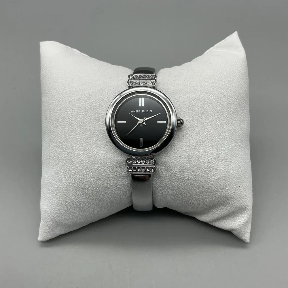 Anne Klein see photos